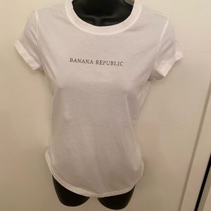 Banana republic t shirt